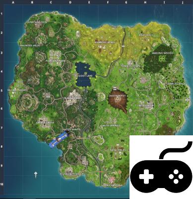 Fortnite: Challenge Search between between a bench, an ice cream truck and a helicopter, Season 4 Week 4