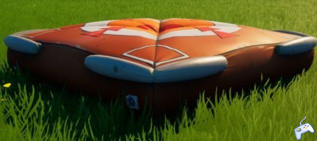 Fortnite: How To Bounce On A Crash Pad And Fall For 9 Or More Stories | Challenge Guide